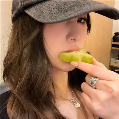 公园里的女孩